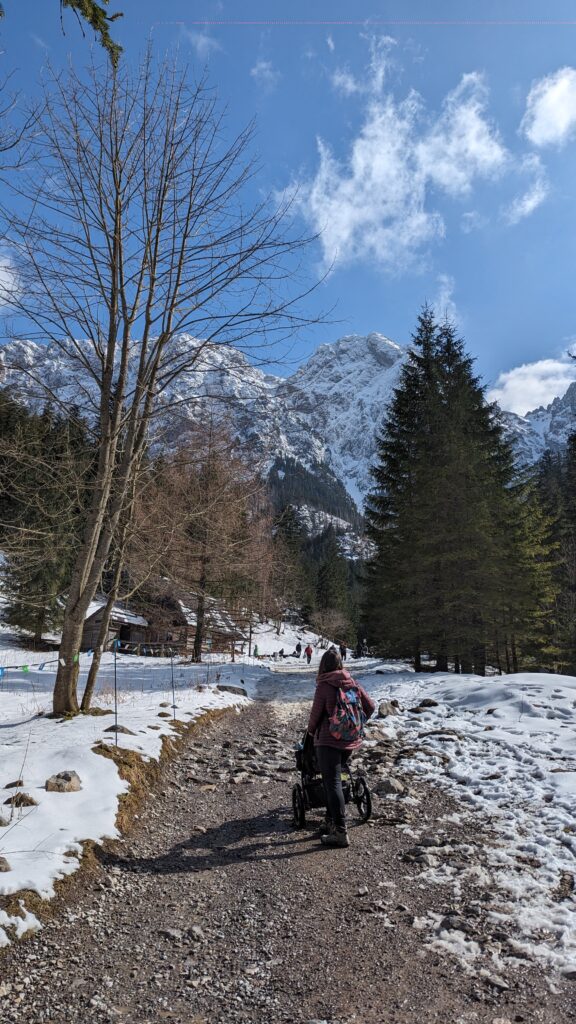 Tatry z wózkiem dziecięcym